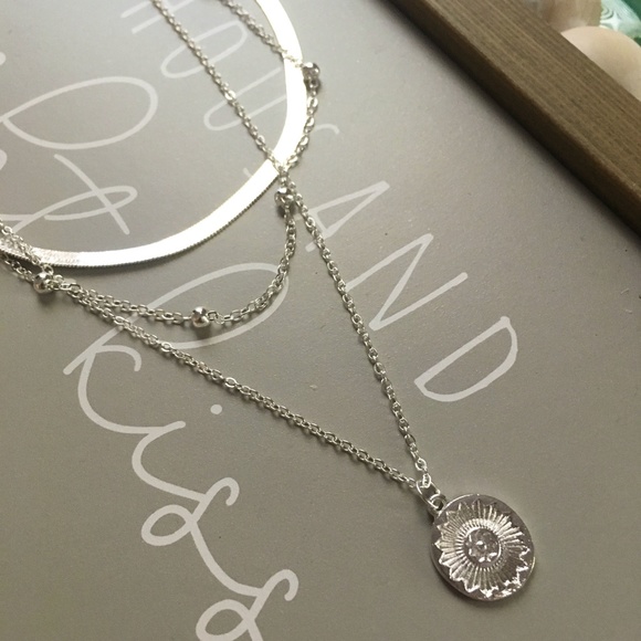 Silver Pendant Snake Chain Layered Beaded Necklace - Picture 7 of 7